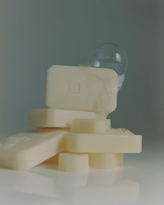 What is the Difference Between Liquid Shampoo and Shampoo Bars?